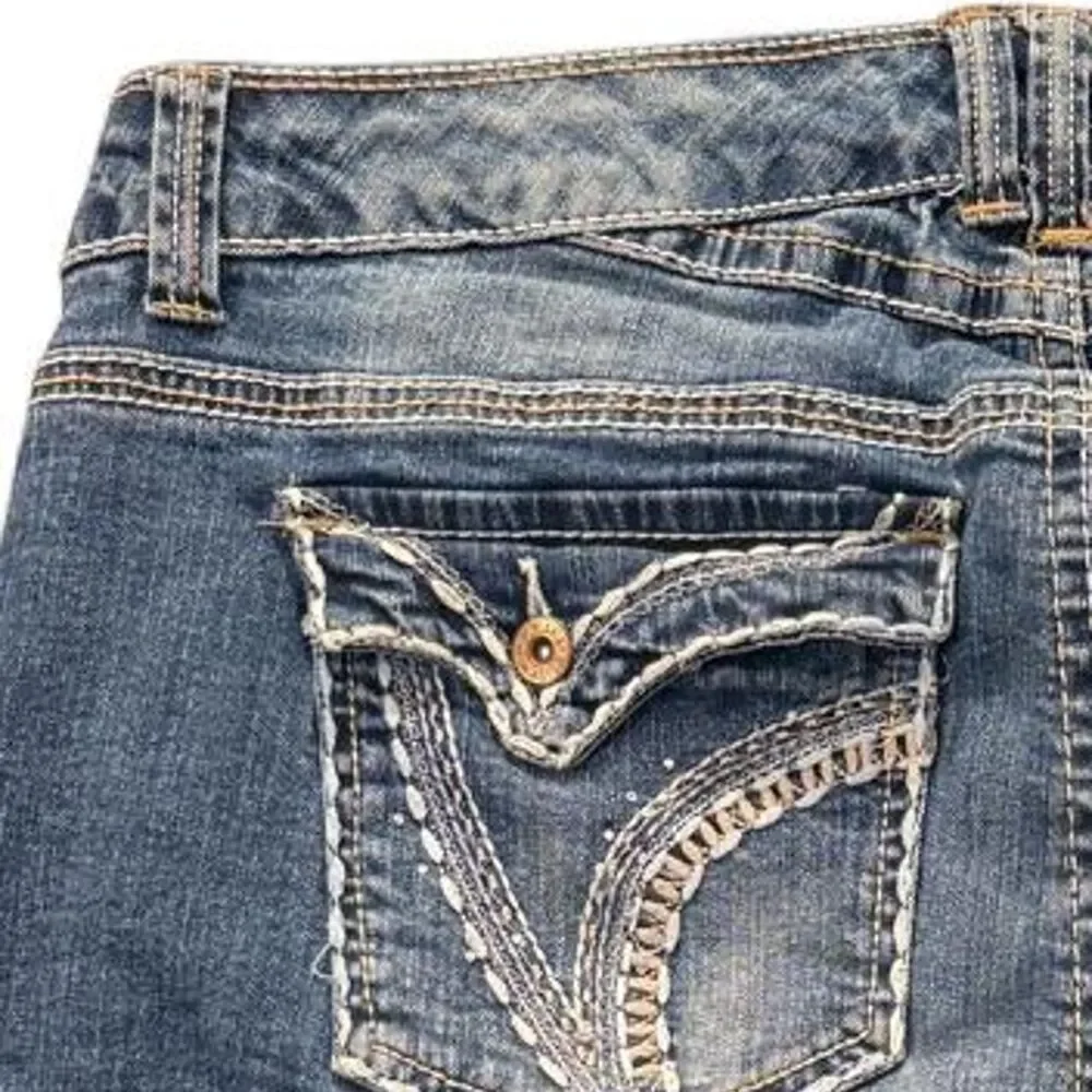 Ariya distressed stitching